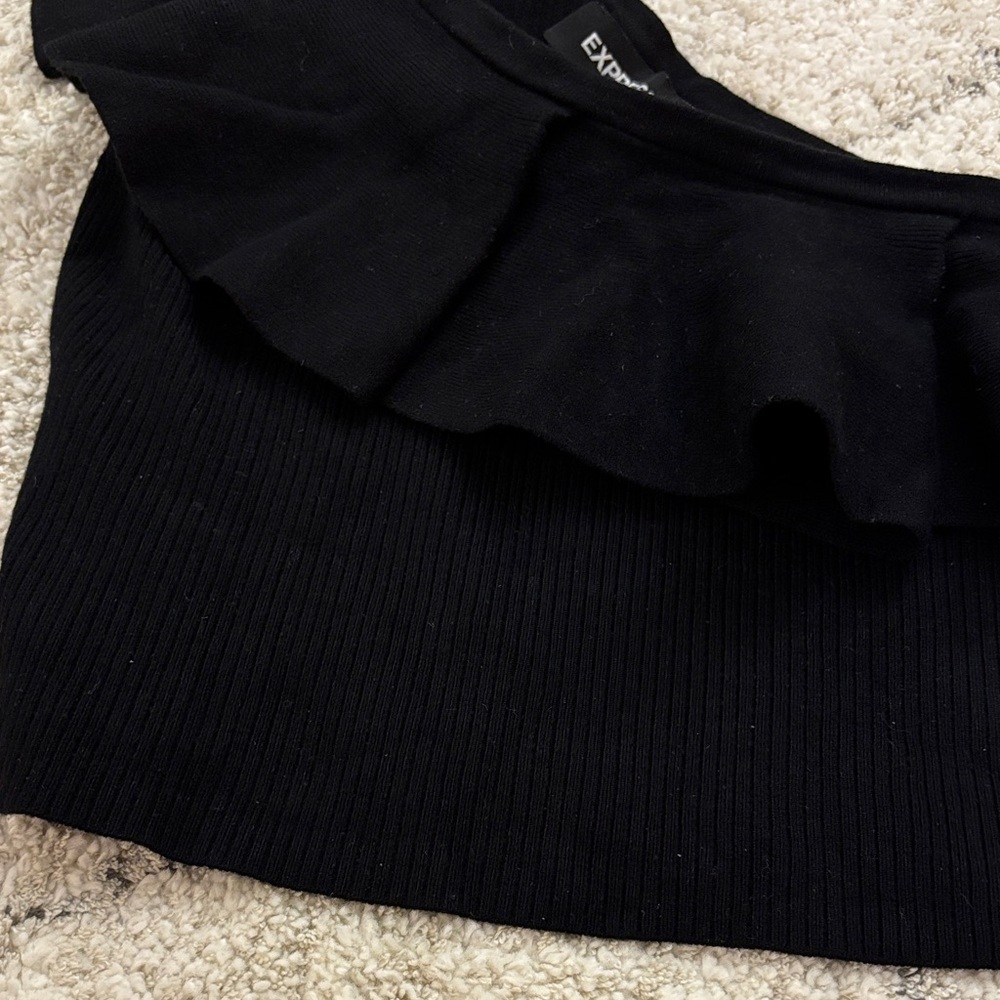 Express Black Ruffle One-Shoulder Top - Picture 4 of 5